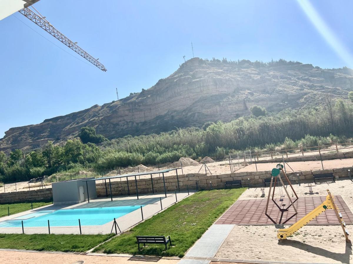 Precioso Piso Monzon Terraza, Parking,Piscina,Zona De Juegos Монсон Экстерьер фото